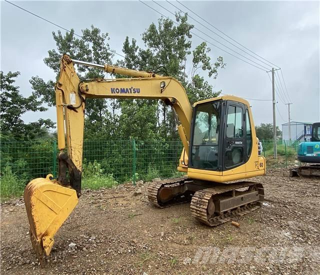 Komatsu PC 60 حفارات زحافة