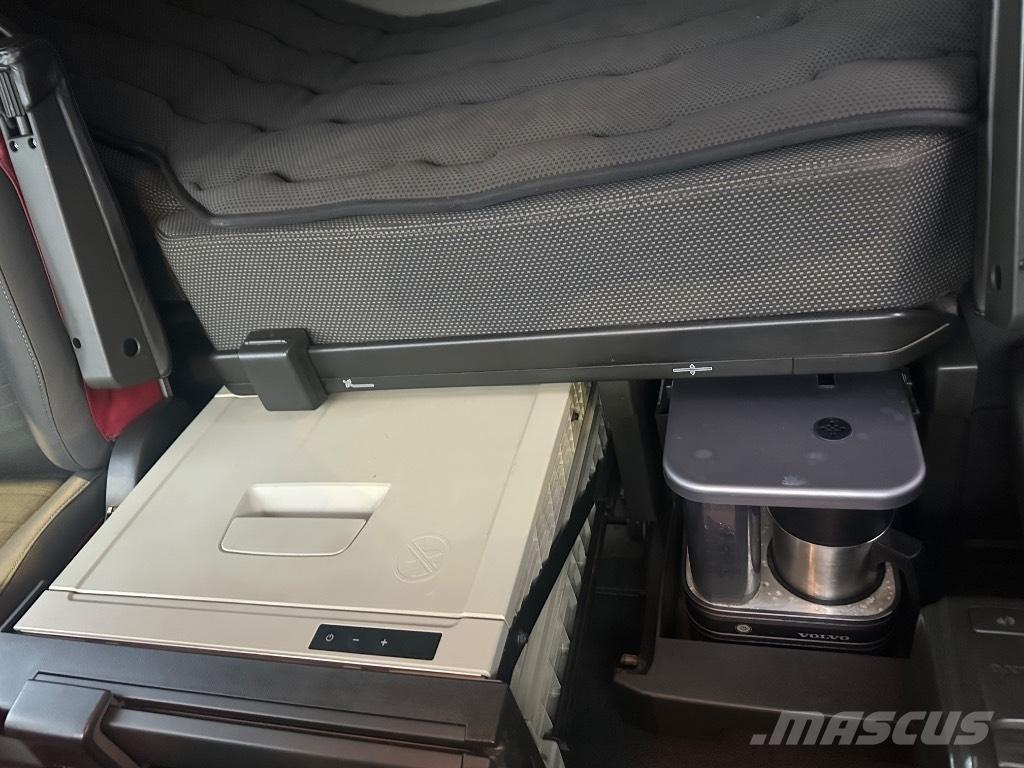 Volvo FH 500 8X4*4 شاحنات الرافعات الخطافية