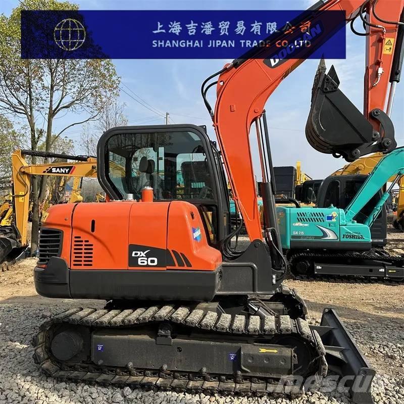 Doosan DX 60 حفارات صغيرة أقل من 7 طن (حفارات صغيرة)