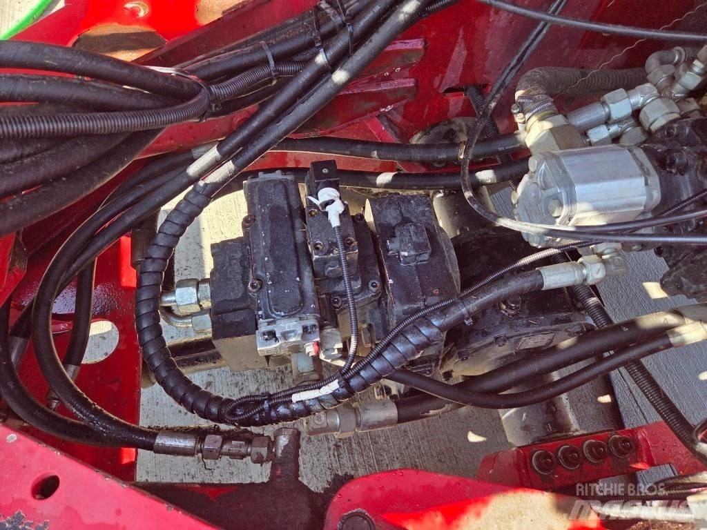 Thaler KL451 A لوادر متعددة الأغراض