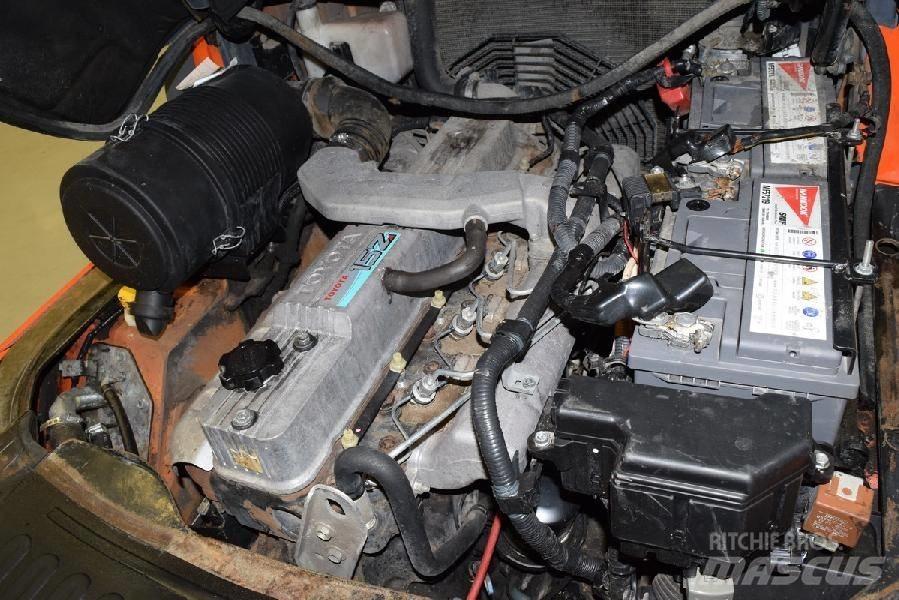 Toyota 7 FD 45 شاحنات الديزل