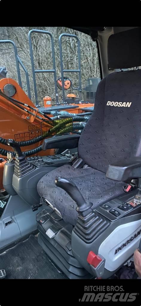 Doosan DX 235 NLC-5 حفارات زحافة