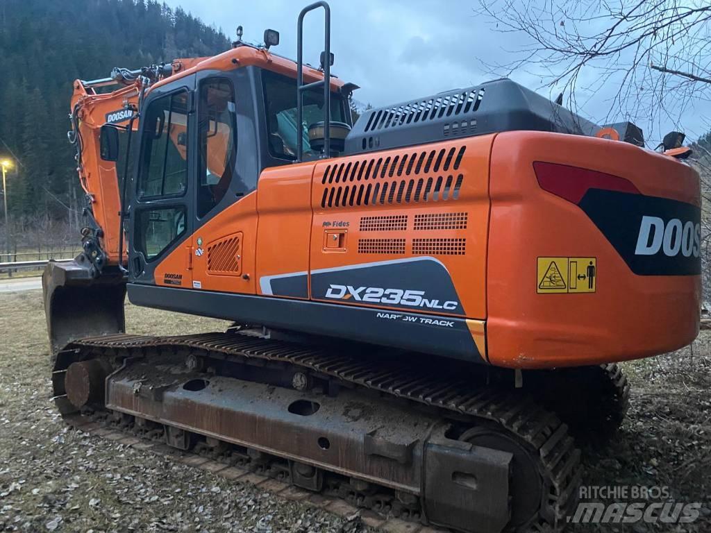 Doosan DX 235 NLC-5 حفارات زحافة