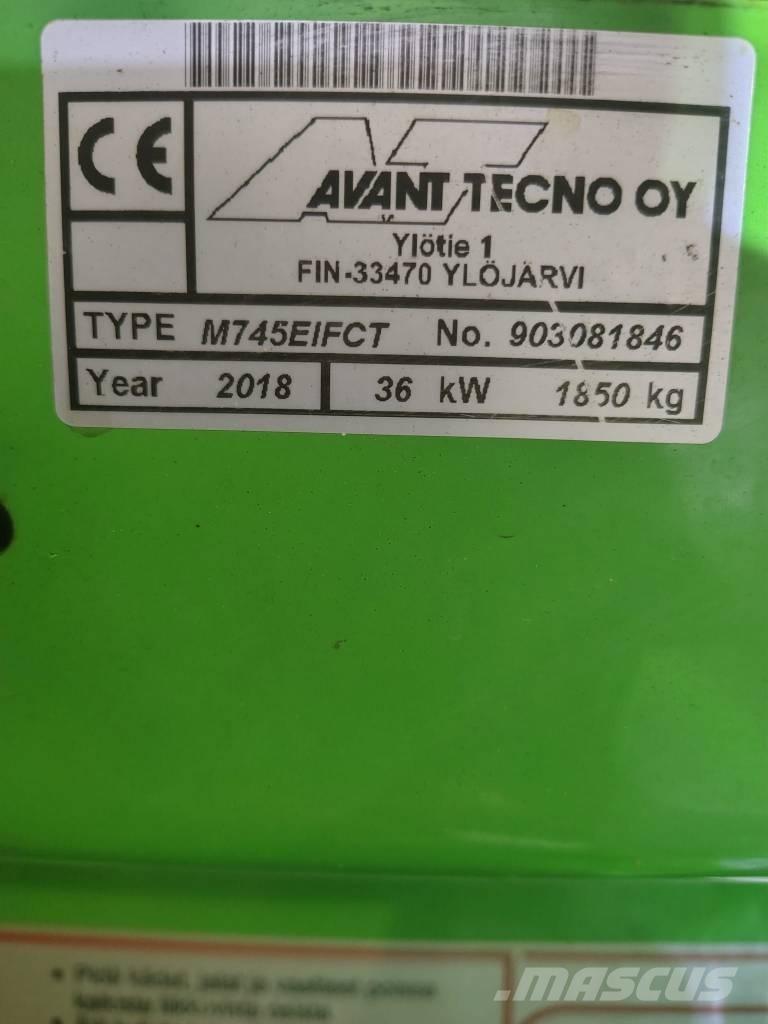 Avant 745 لوادر صغيرة