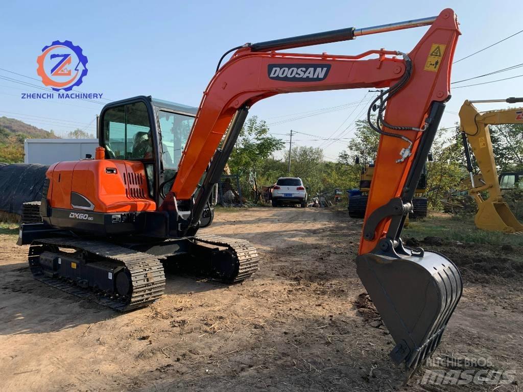 Doosan DX 60 حفارات صغيرة أقل من 7 طن (حفارات صغيرة)