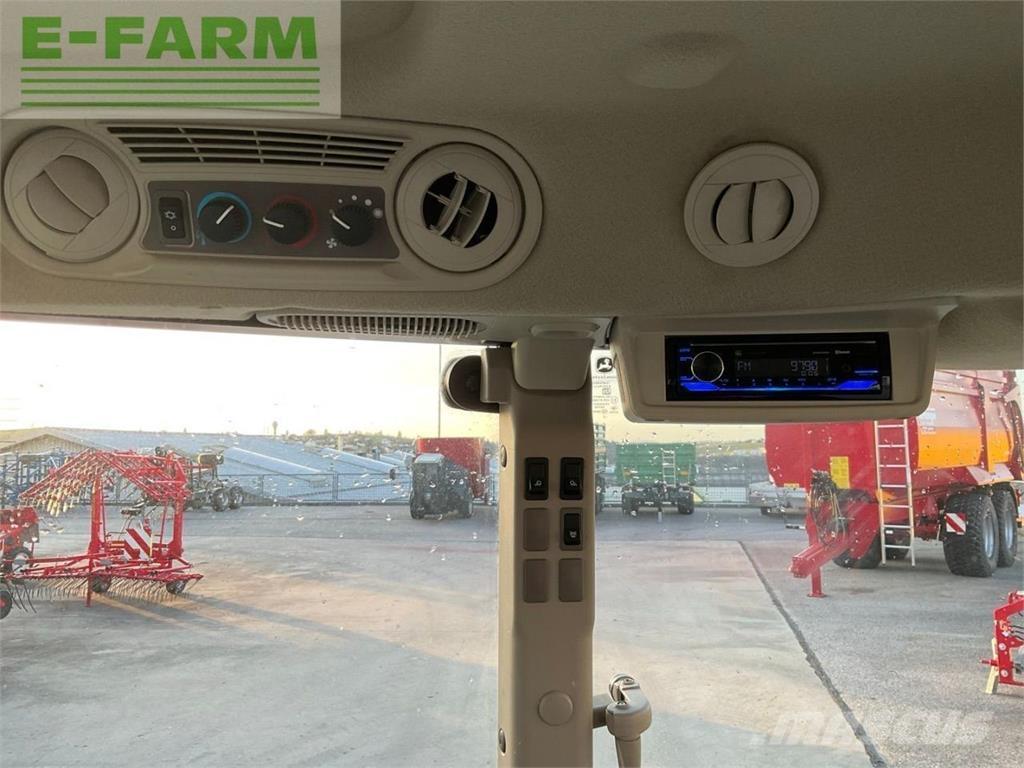 John Deere 5075E الجرارات