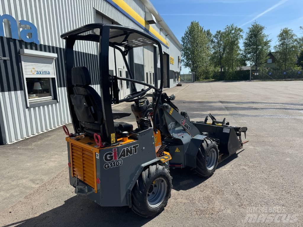 GiANT G 1100 ماكينات زراعية أخرى