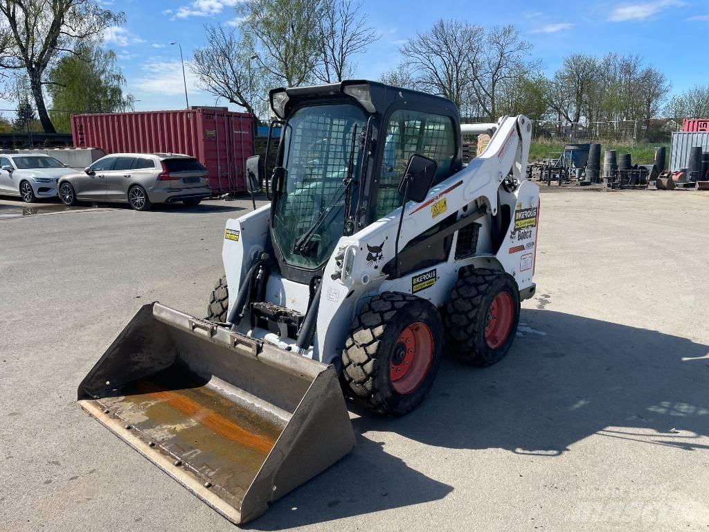Bobcat S 530 لوادر انزلاقية التوجيه
