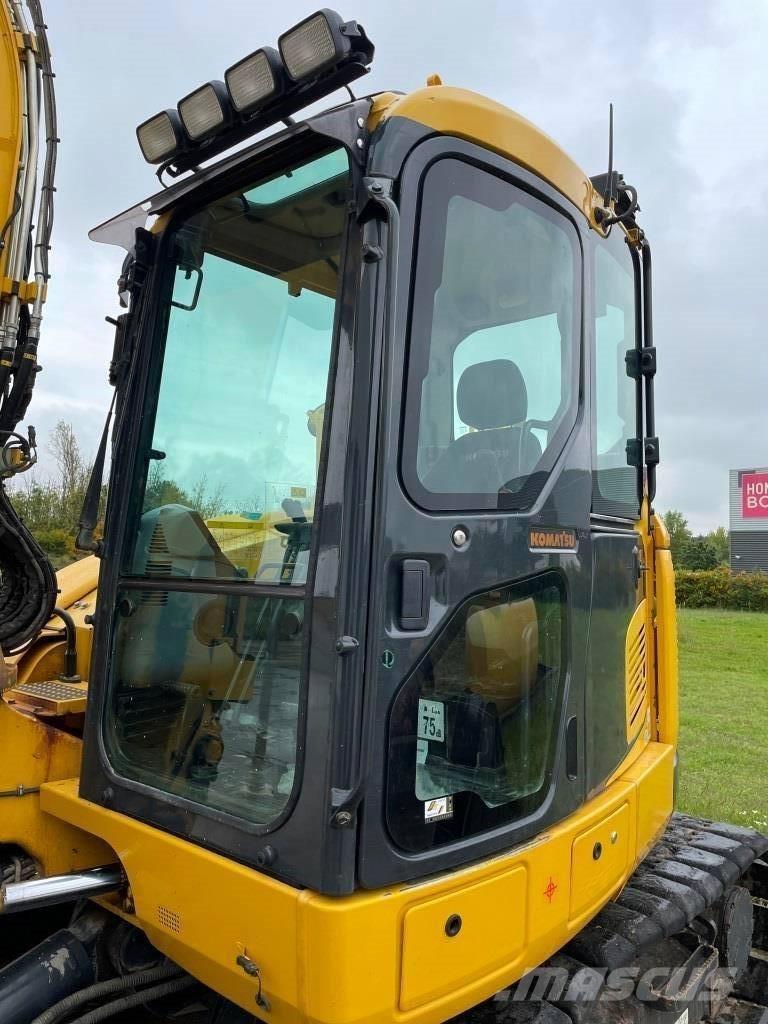 Komatsu PC 118 MR-8 حفارات وسط 7 طن - 12 طن