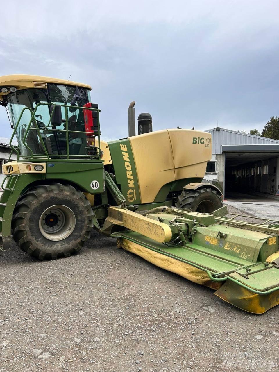 Krone BIg M 420 CV حصادات الأعلاف