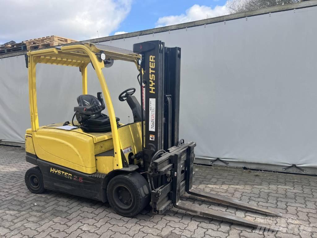 Hyster J2.5XN شاحنات ذات رافعات شوكية تعمل بالكهرباء