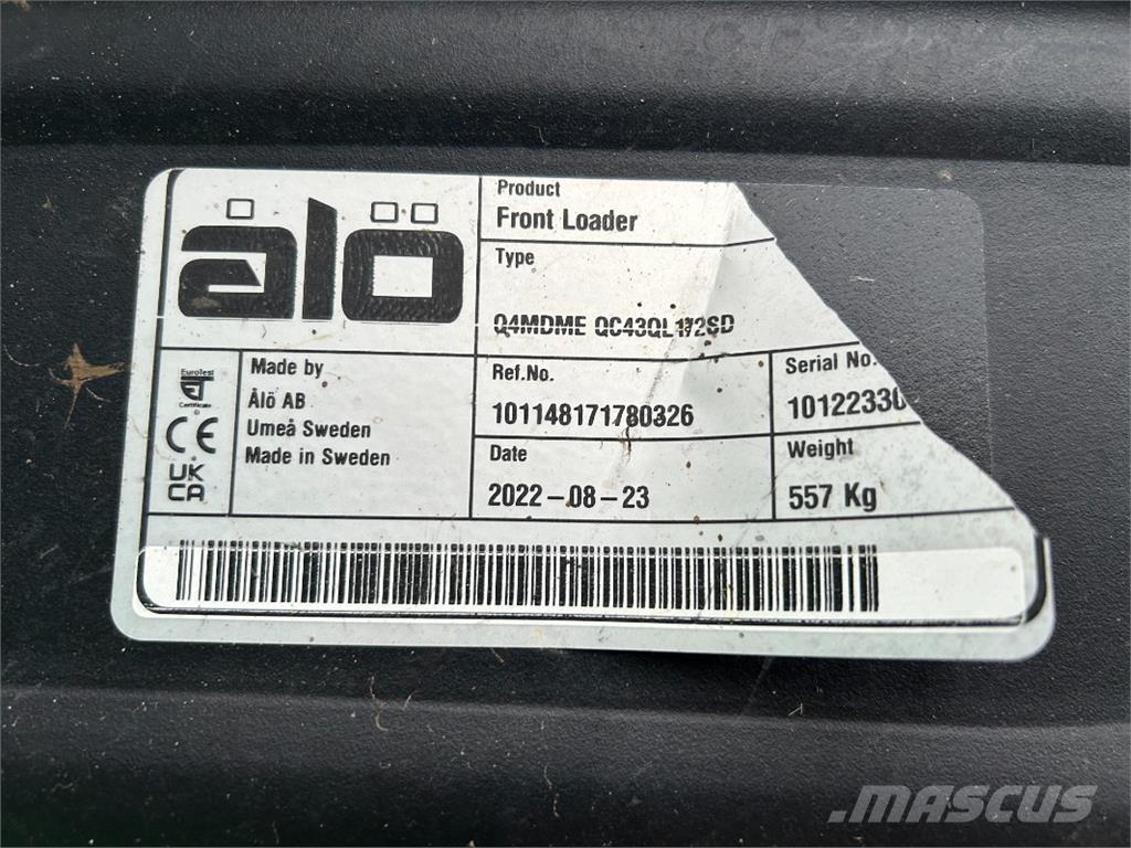 John Deere 5100M الجرارات