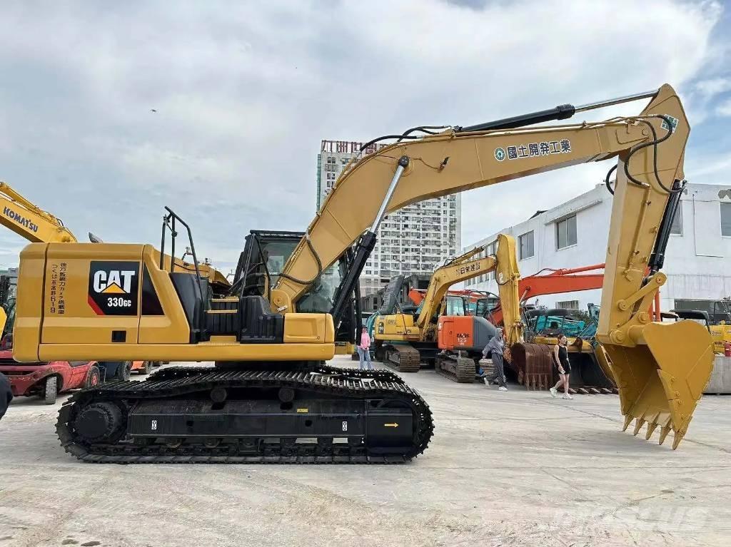 CAT 330GC حفارات زحافة