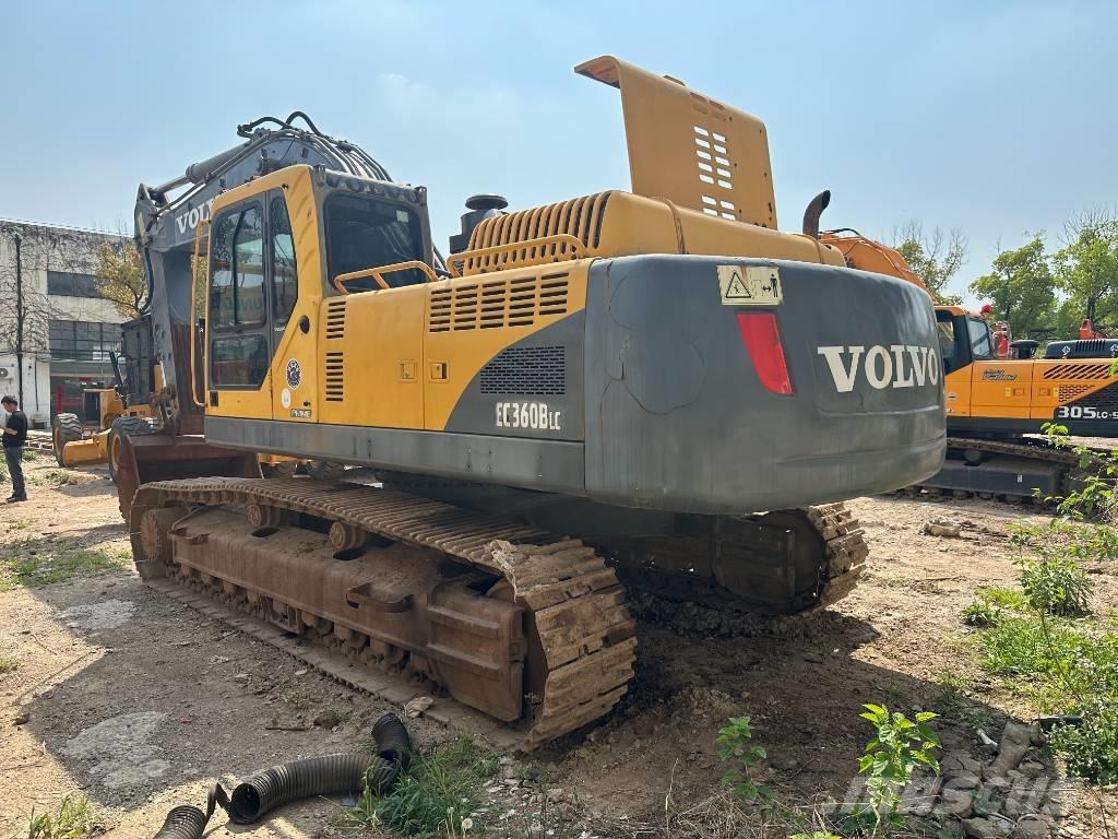 Volvo EC 360 حفارات زحافة