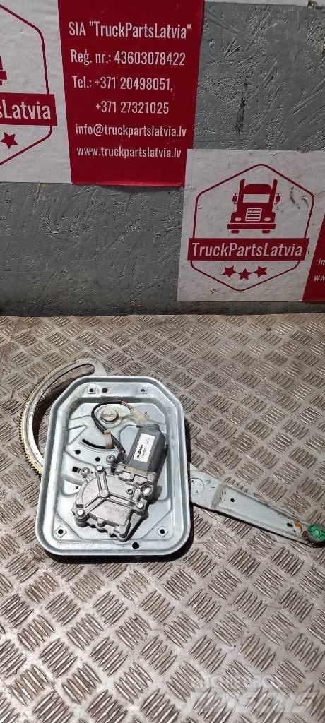 Scania R 440    1442293 كابينة والداخلية
