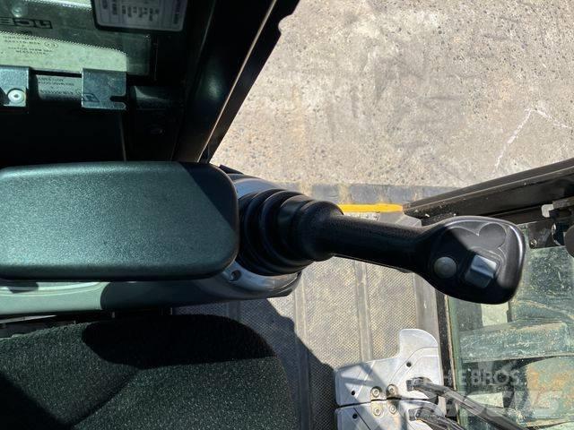 JCB 60 C-2 حفارات صغيرة أقل من 7 طن (حفارات صغيرة)