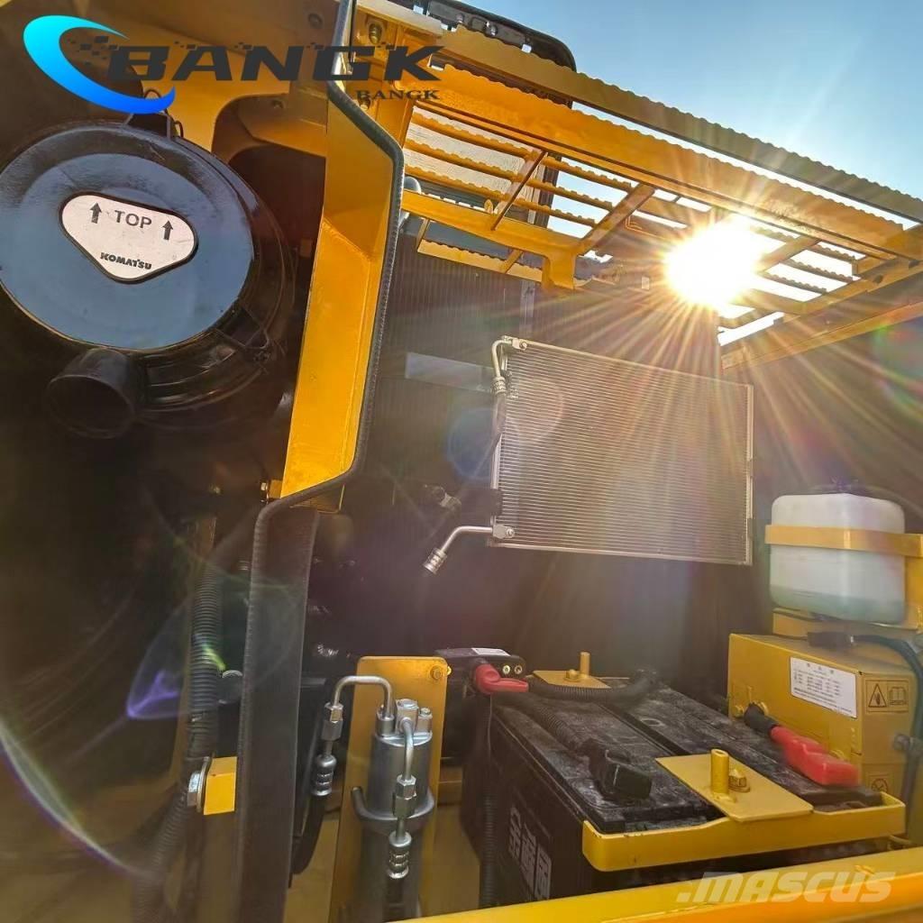 Komatsu PC160 حفارات زحافة