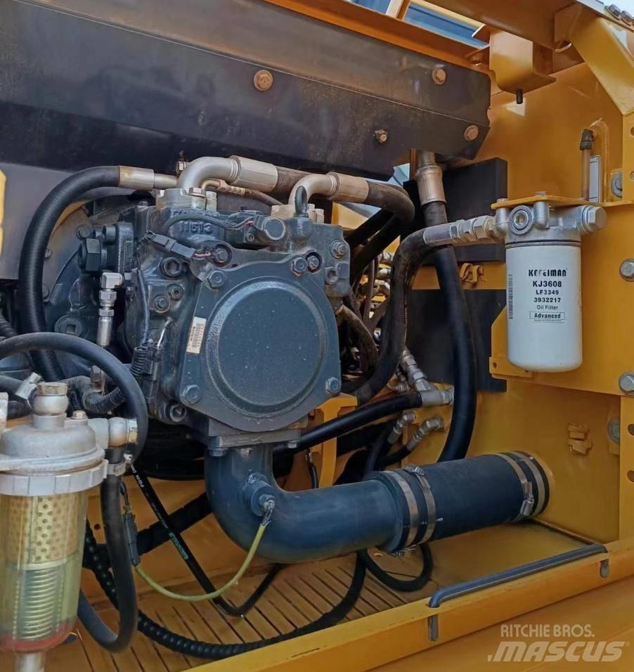 Komatsu PC 160-7 حفارات زحافة