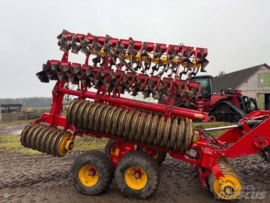 Väderstad Carrier820 زحافات ساحقة