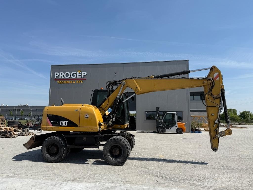 CAT M 313 D VAH حفارات بعجل