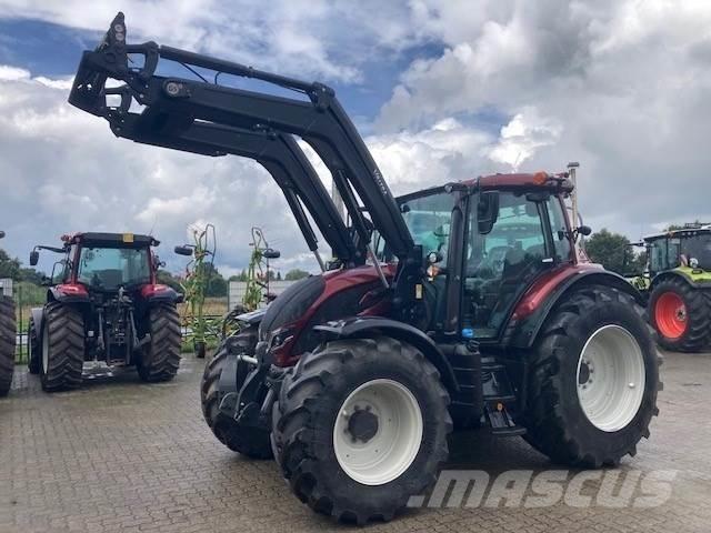 Valtra N155 Active الجرارات