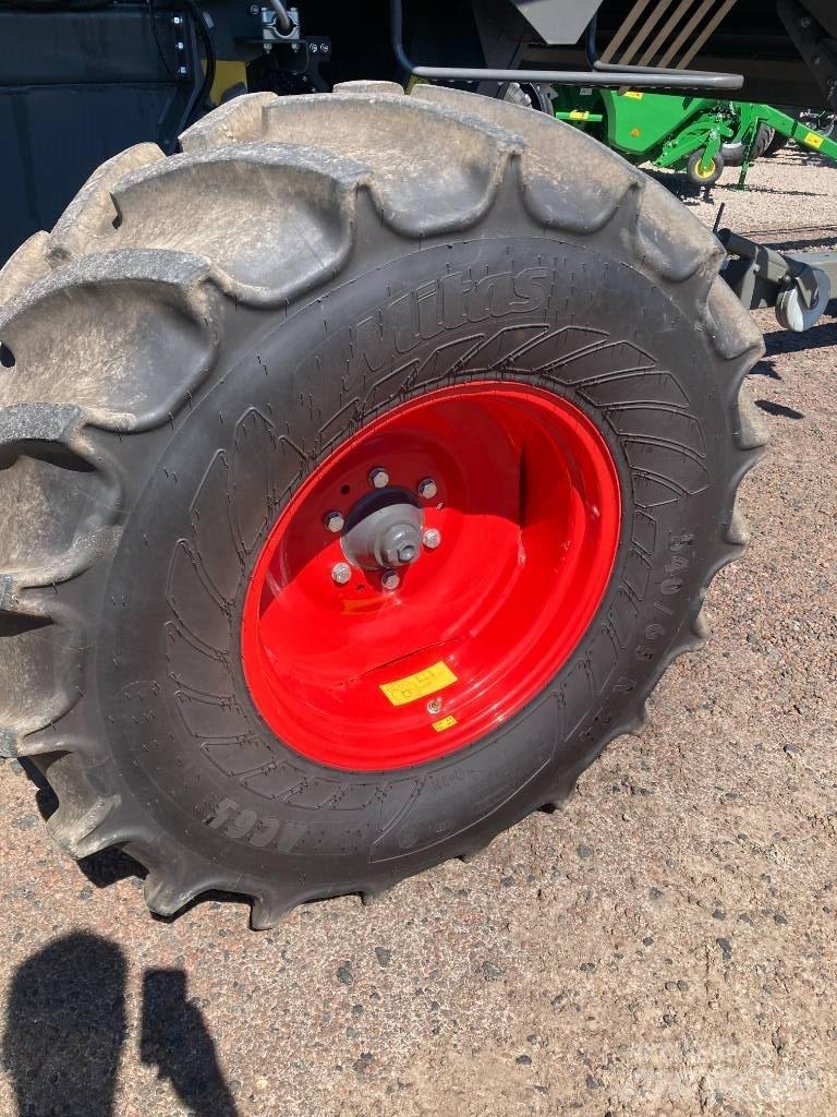 Fendt 5335 C حصادات