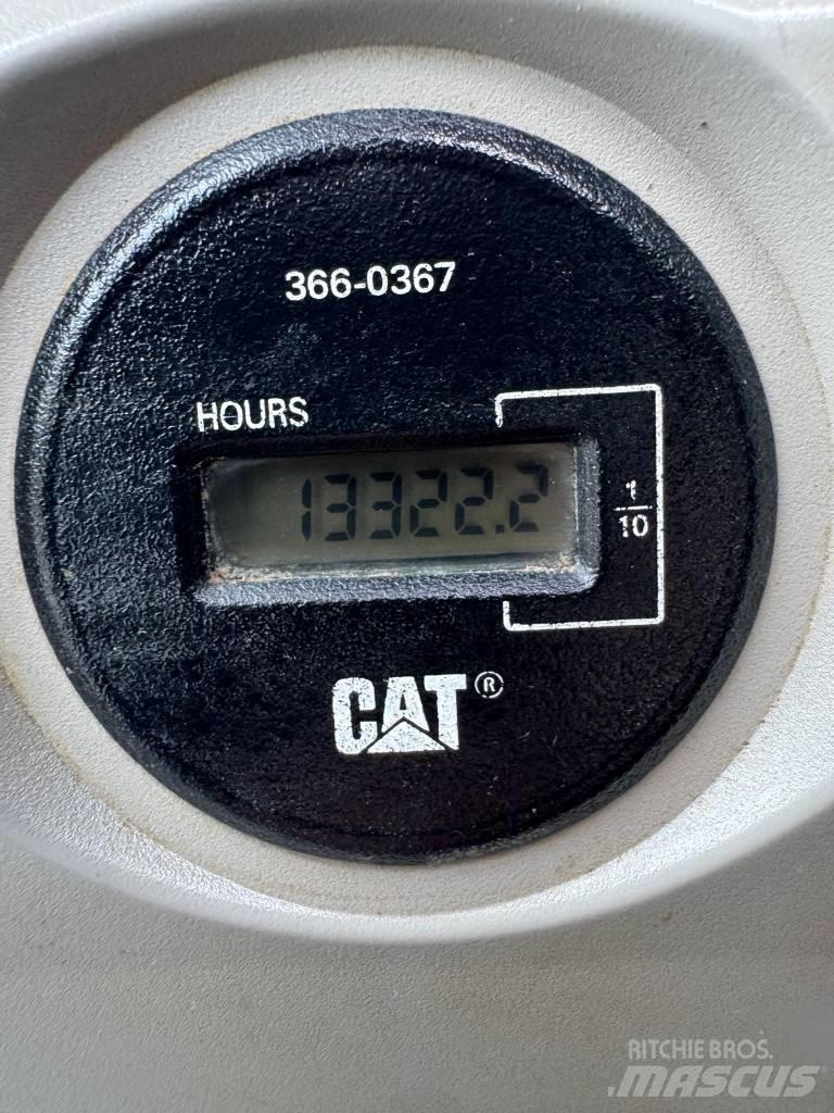 CAT 336 EL H حفارات زحافة
