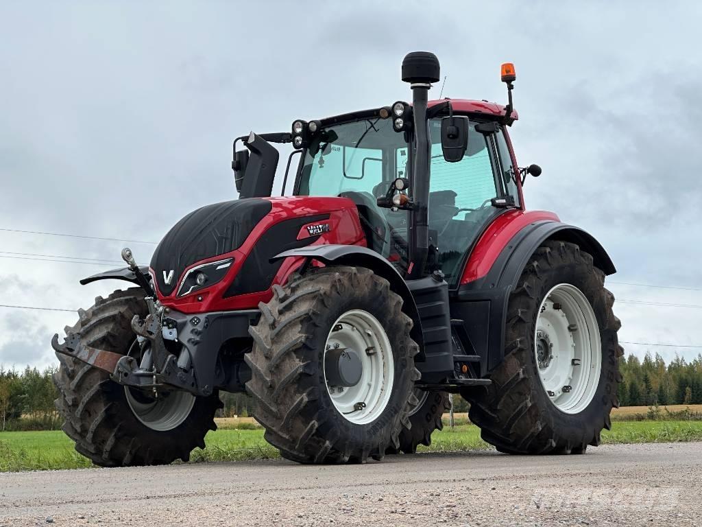 Valtra T 194 الجرارات