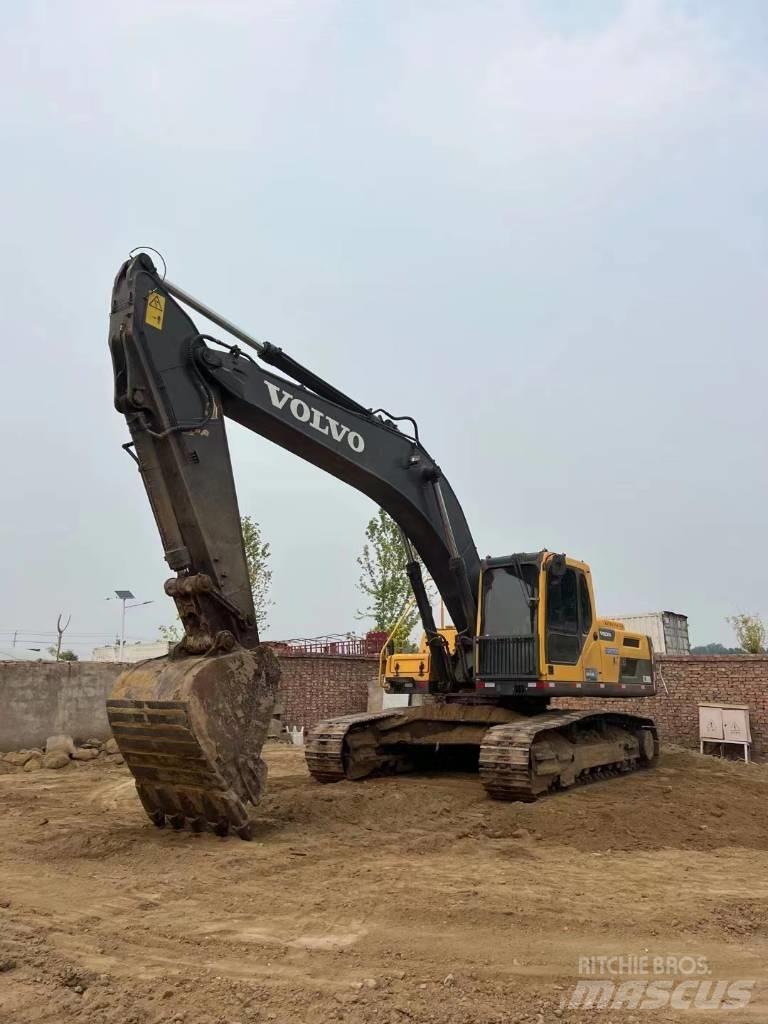 Volvo EC 290 B LC حفارات زحافة