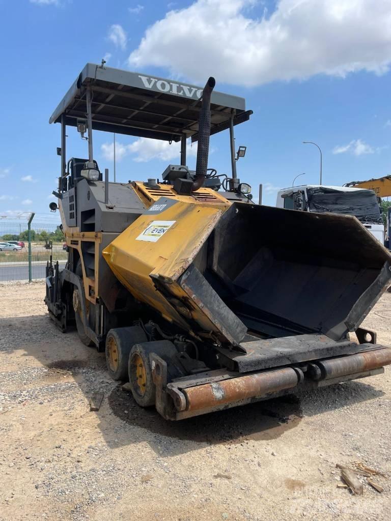 Volvo ABG 6870 معدات السفلتة