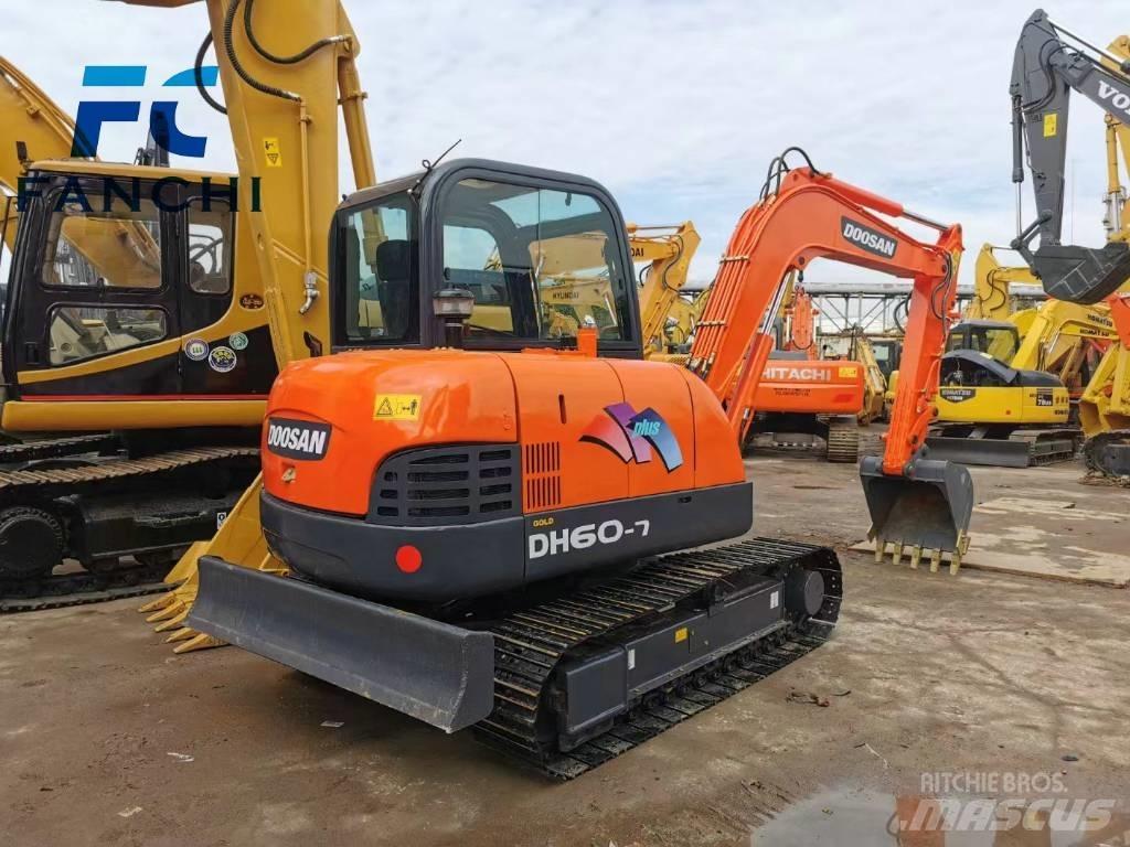 Doosan DH 60 حفارات صغيرة أقل من 7 طن (حفارات صغيرة)