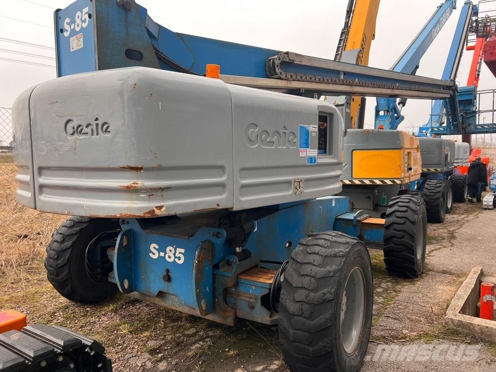 Genie S 85 رافعات سلة مفصلية