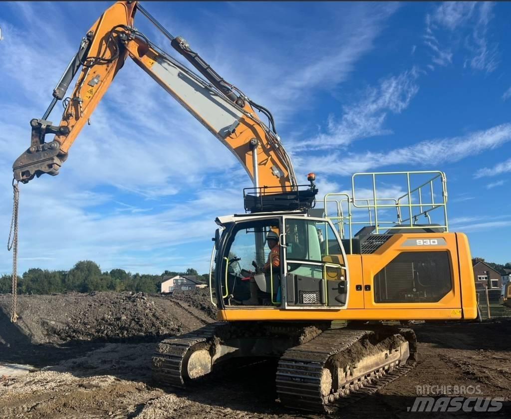 Liebherr R 930 LC حفارات زحافة