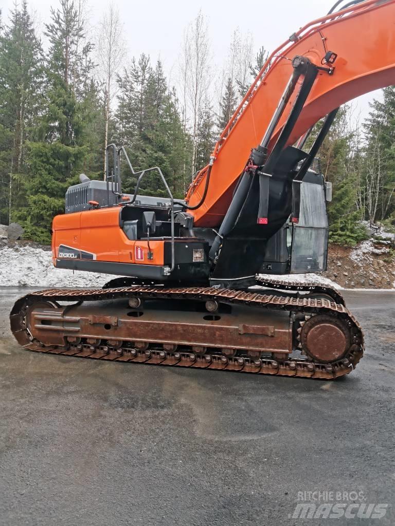 Doosan DX 300 LC-5 حفارات زحافة