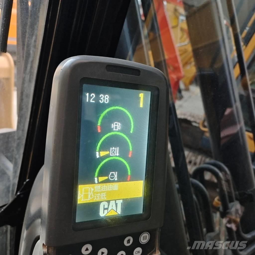 CAT 330 D L حفارات زحافة