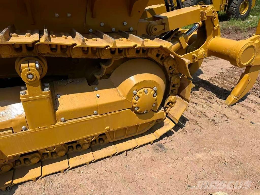 CAT D6G بلدوزرات مجنزرة