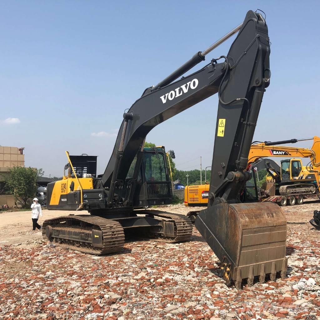 Volvo EC240 حفارات زحافة