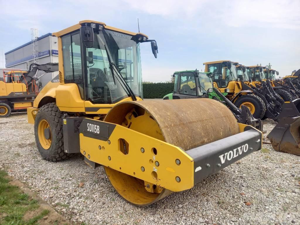Volvo SD 115 B مداحل أحادية الأسطوانة