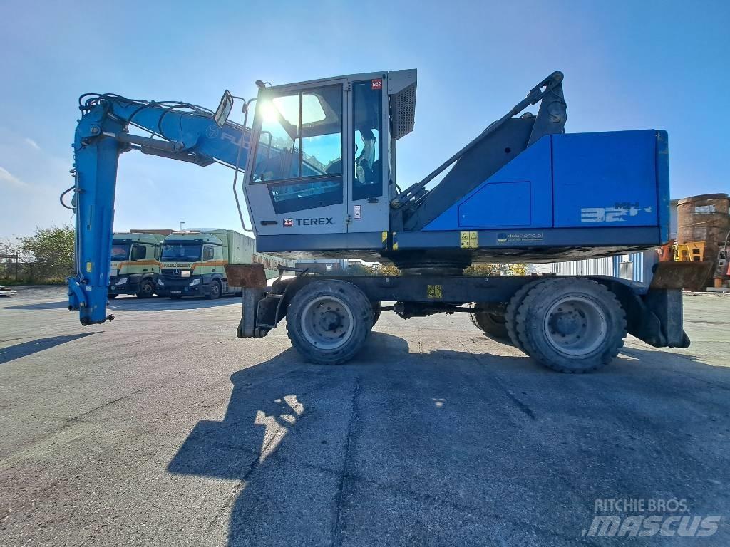 Fuchs MHL 320F مناولات المخلفات / مناولات صناعية