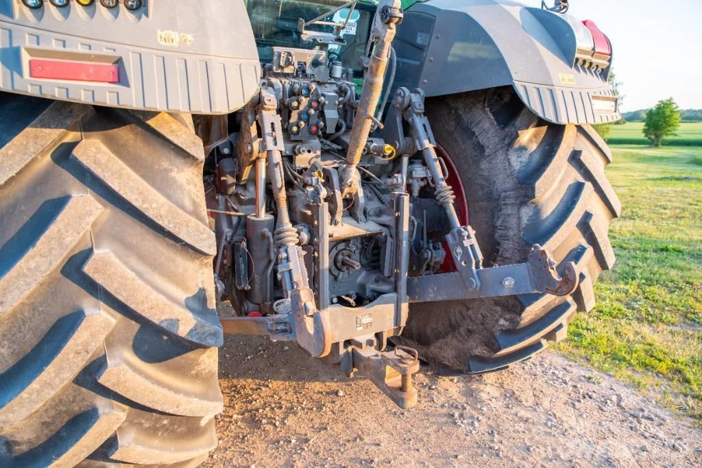 Fendt 828 Profi Plus الجرارات