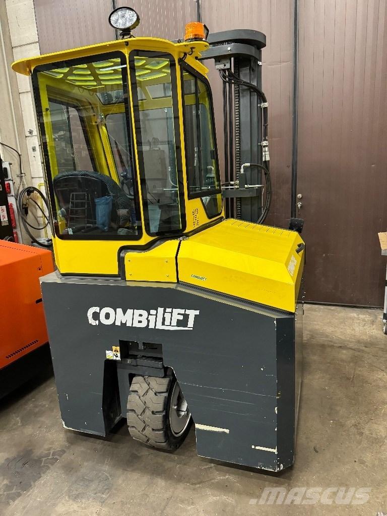 Combilift CBE3000 شاحنة المناولة رباعية الاتجاهات