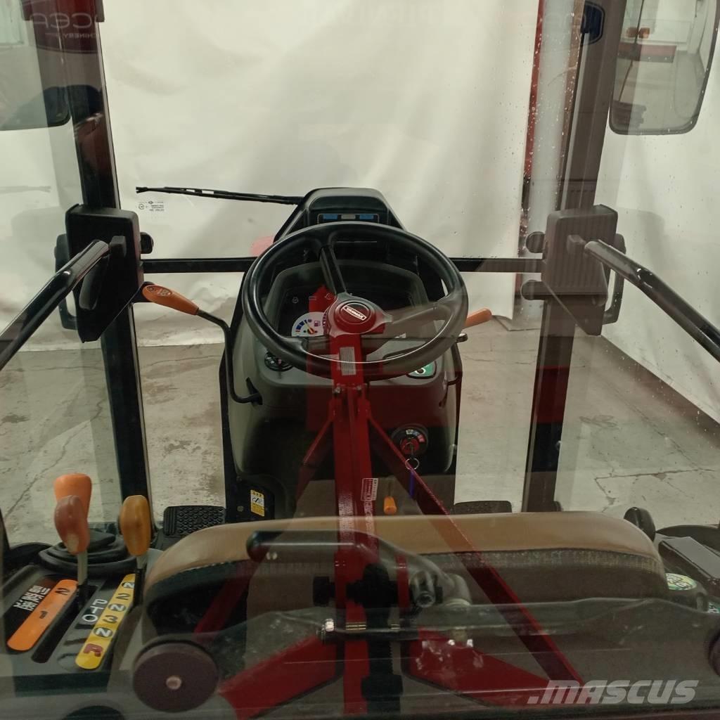 Yanmar CT 122 الجرارات