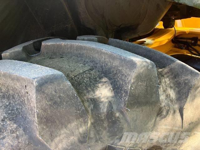 JCB 3CX Plus AEC لوادر ذات جرافات عكسية