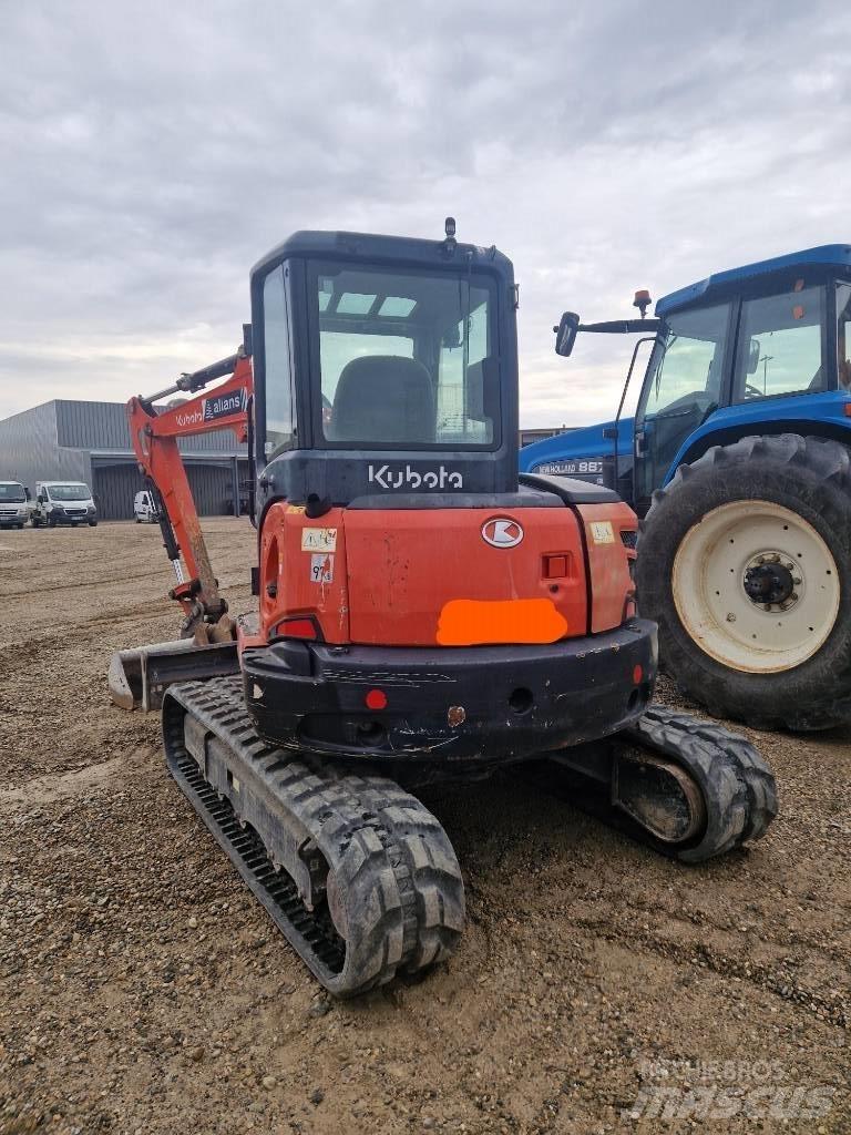 Kubota U 55-4 حفارات صغيرة أقل من 7 طن (حفارات صغيرة)