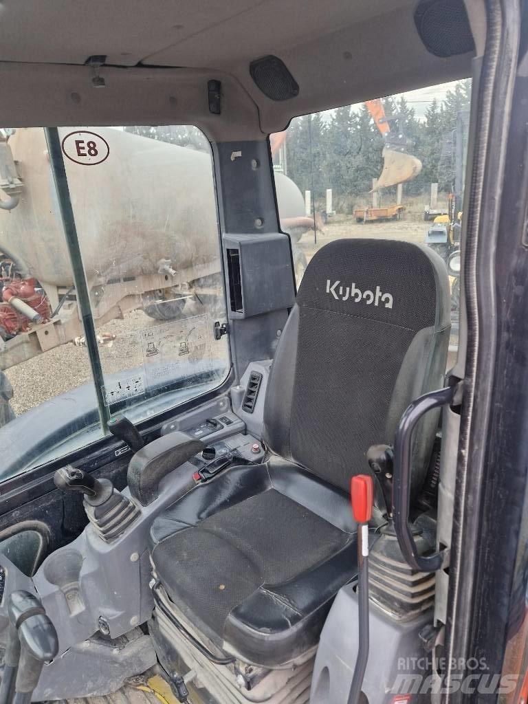 Kubota U 55-4 حفارات صغيرة أقل من 7 طن (حفارات صغيرة)