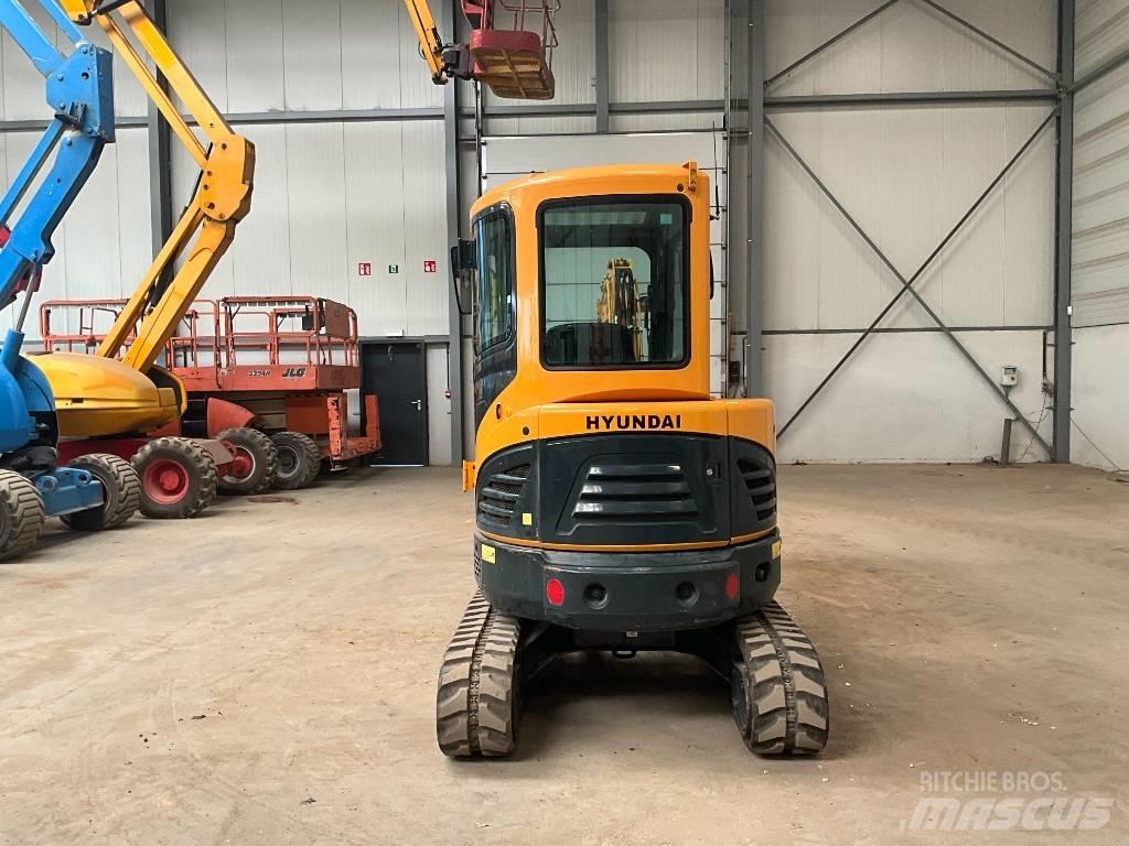 Hyundai 30 Z-9 AK حفارات صغيرة أقل من 7 طن (حفارات صغيرة)