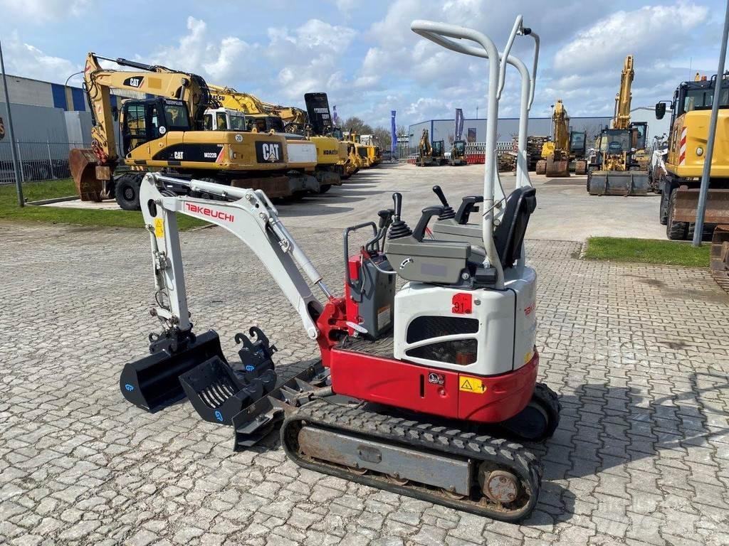 Takeuchi TB210R حفارات صغيرة أقل من 7 طن (حفارات صغيرة)