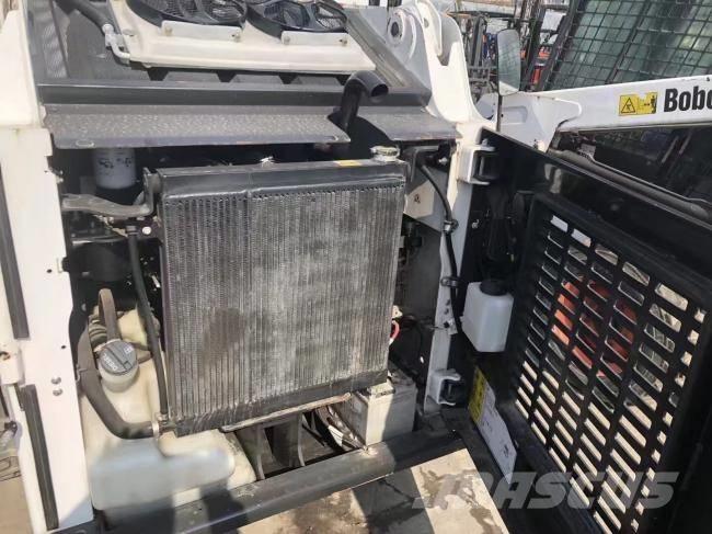 Bobcat S 16 لوادر انزلاقية التوجيه