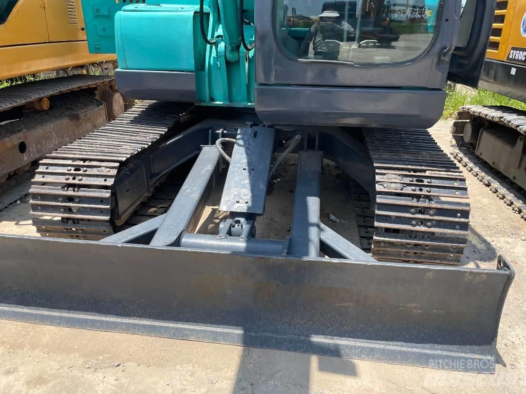 Kobelco SK 75 حفارات زحافة