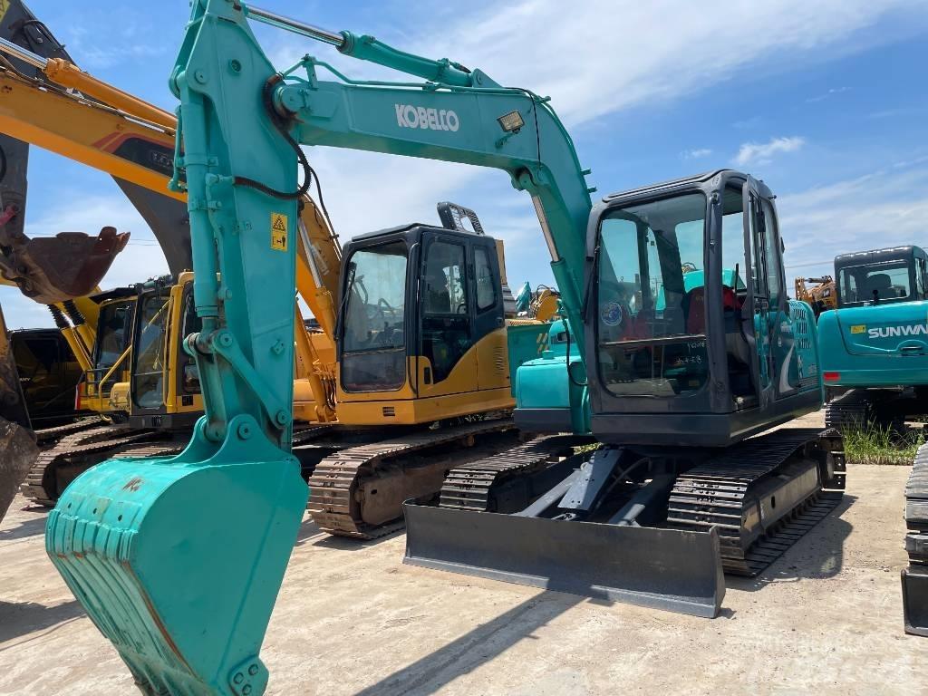 Kobelco SK 75 حفارات زحافة